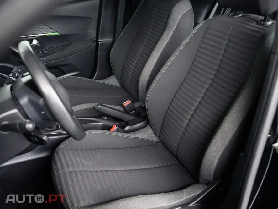 Peugeot 2008 1.2 PureTech Style