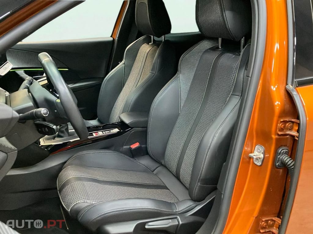 Peugeot 2008 1.2 PureTech GT