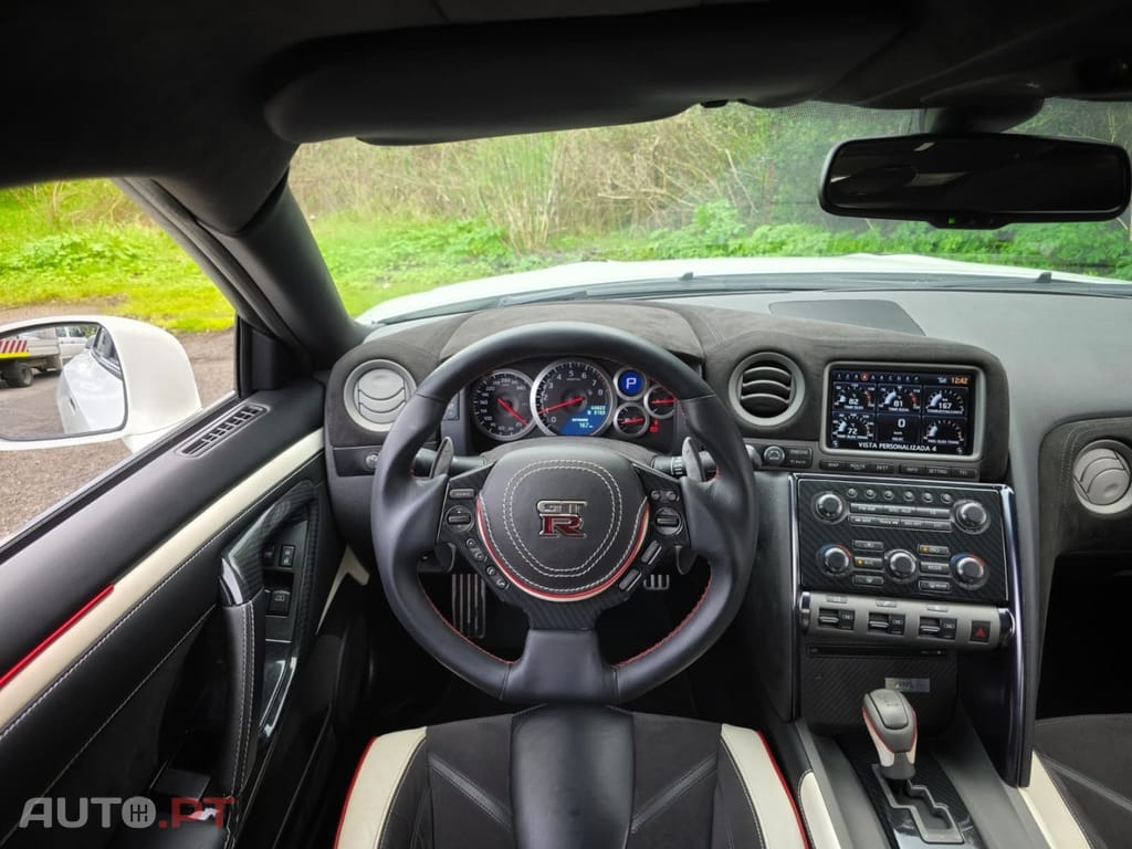 Nissan GT-R 3.8 V6 Black Edition