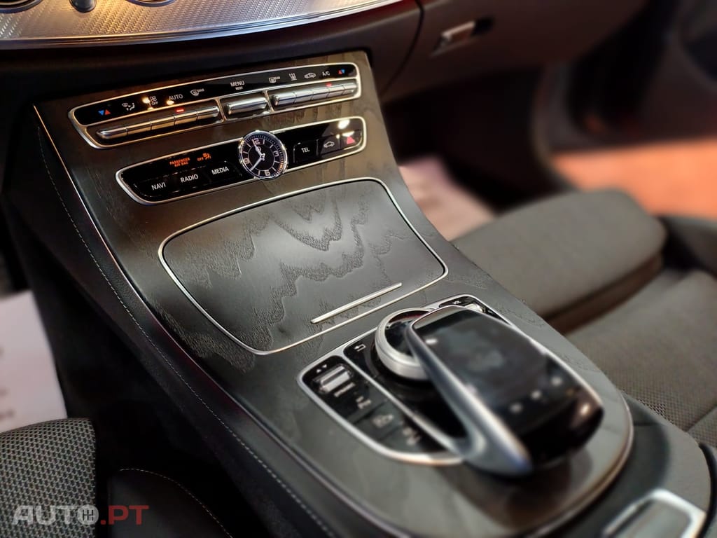 Mercedes-Benz E 300 de Avantgarde