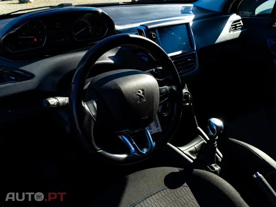 Peugeot 208 1.5 BlueHDi Allure