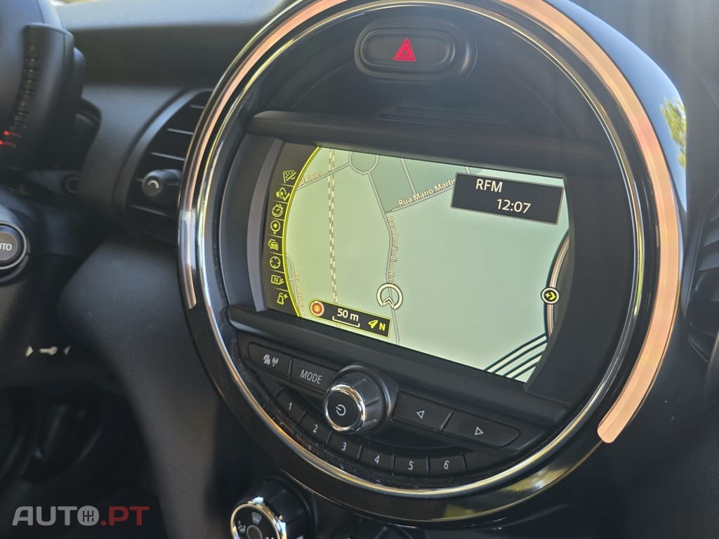 MINI Cooper Cooper D