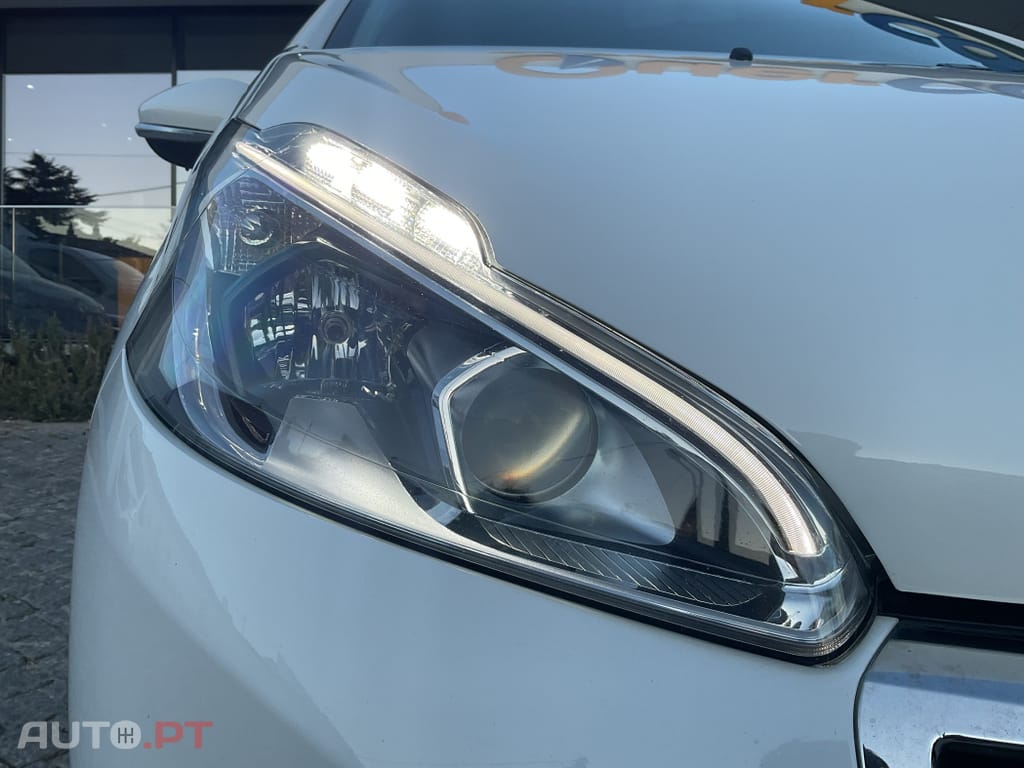Peugeot 208 1.6 BlueHDi Active