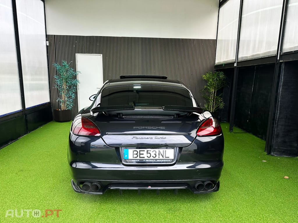 Porsche Panamera Turbo PDK