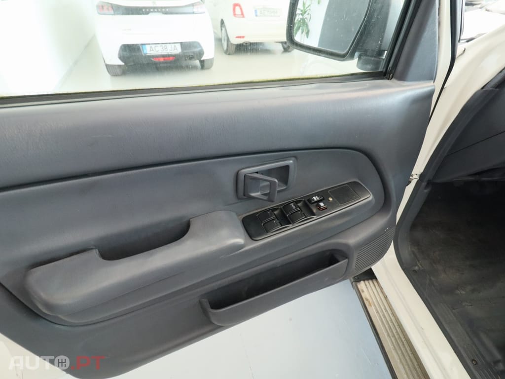 Toyota Hilux 2.5 D-4D CE AC