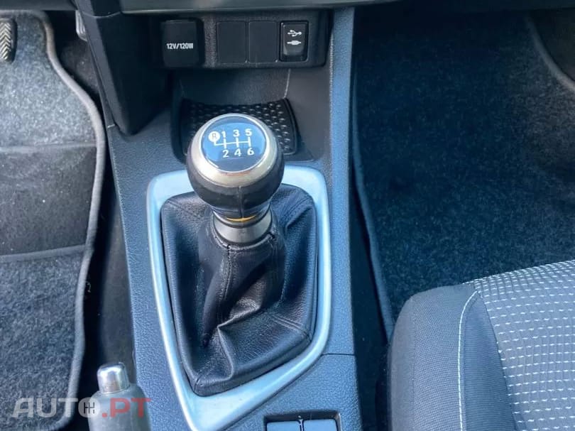 Toyota Auris 1.4 D-4D Exclusive