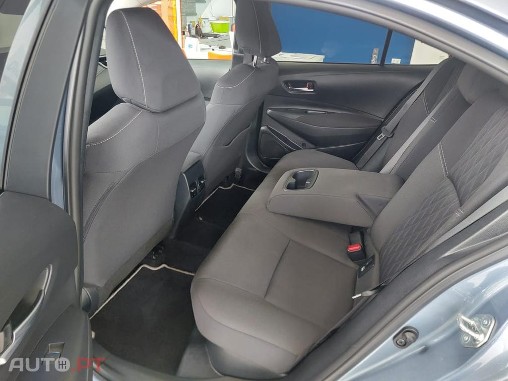 Toyota Corolla SD 1.8 Hybrid Exclusive
