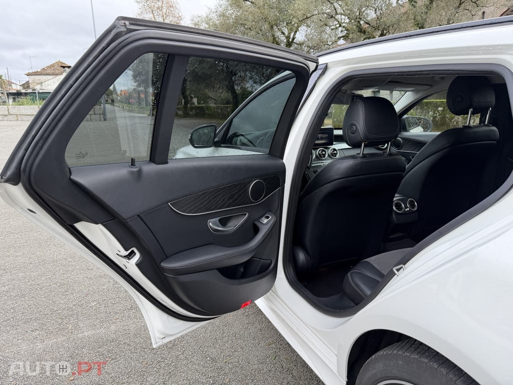 Mercedes-Benz C 220 d 4Matic Station 9G-TRONIC AMG Line