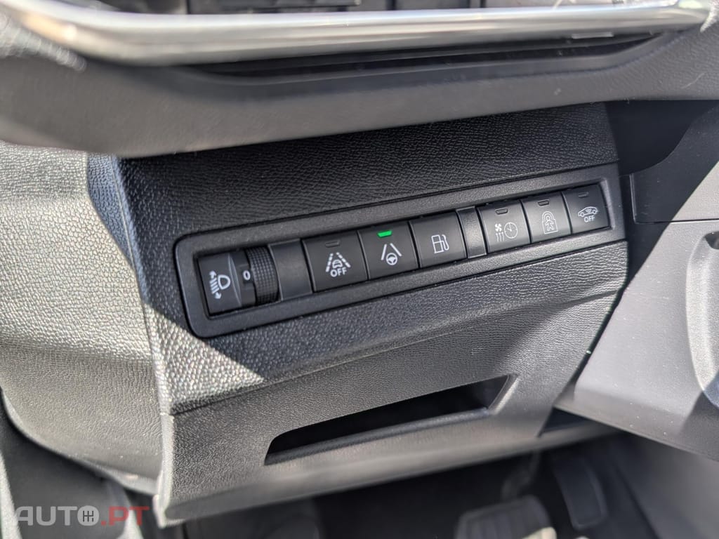 Peugeot 3008 1.6 Hybrid Allure Pack e-EAT8