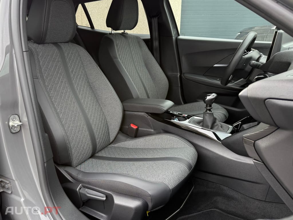 Peugeot 2008 1.2 PureTech Allure Pack