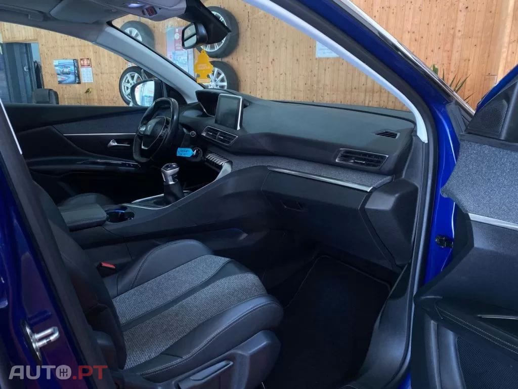 Peugeot 3008 1.2 PureTech Allure