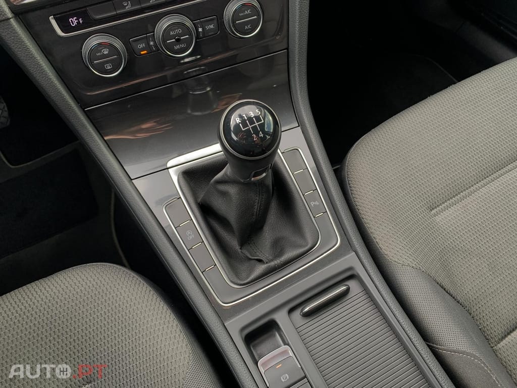 Volkswagen Golf 1.6 TDI Confortline