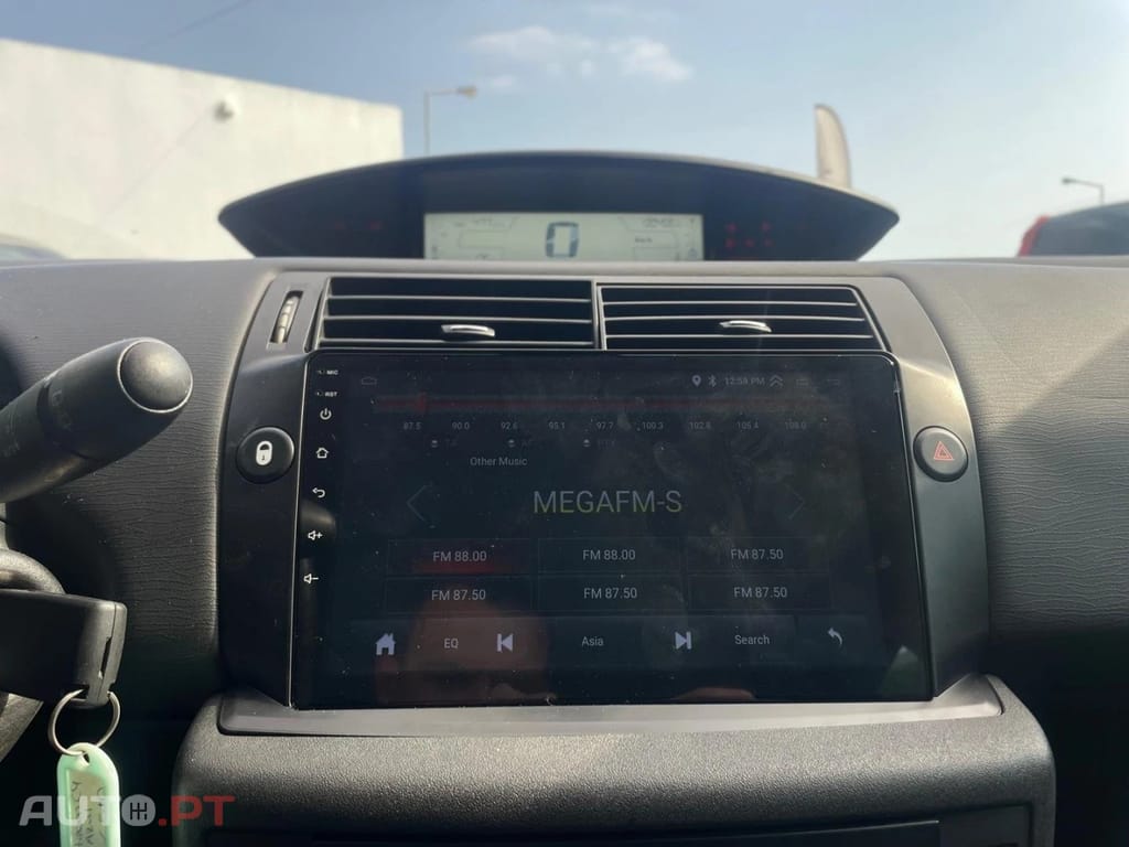 Citroen C4 1.4 16V SX