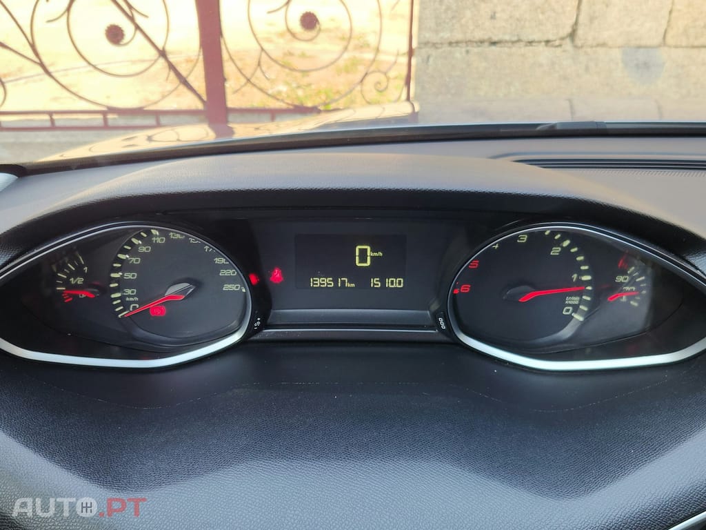 Peugeot 308 1.5 BlueHDi Style