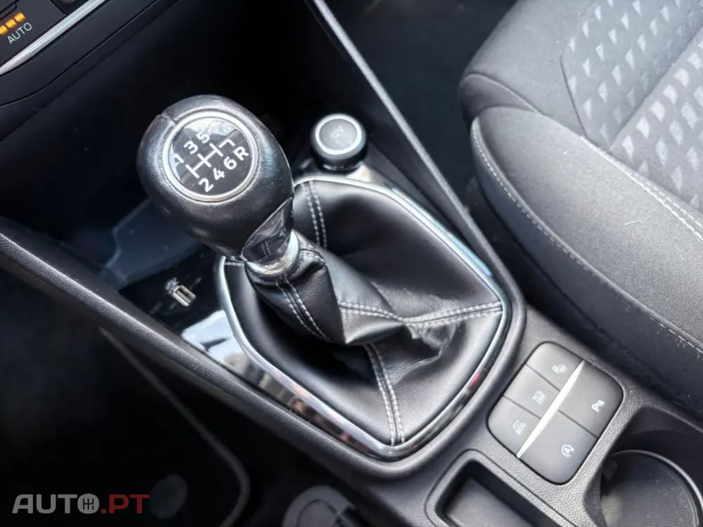 Ford Fiesta 1.0 T EcoBoost Titanium