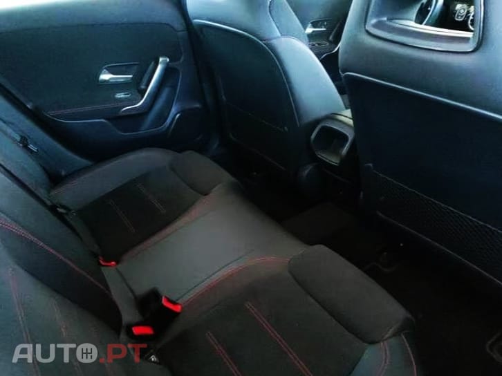 Mercedes-Benz A 180 d AMG Line