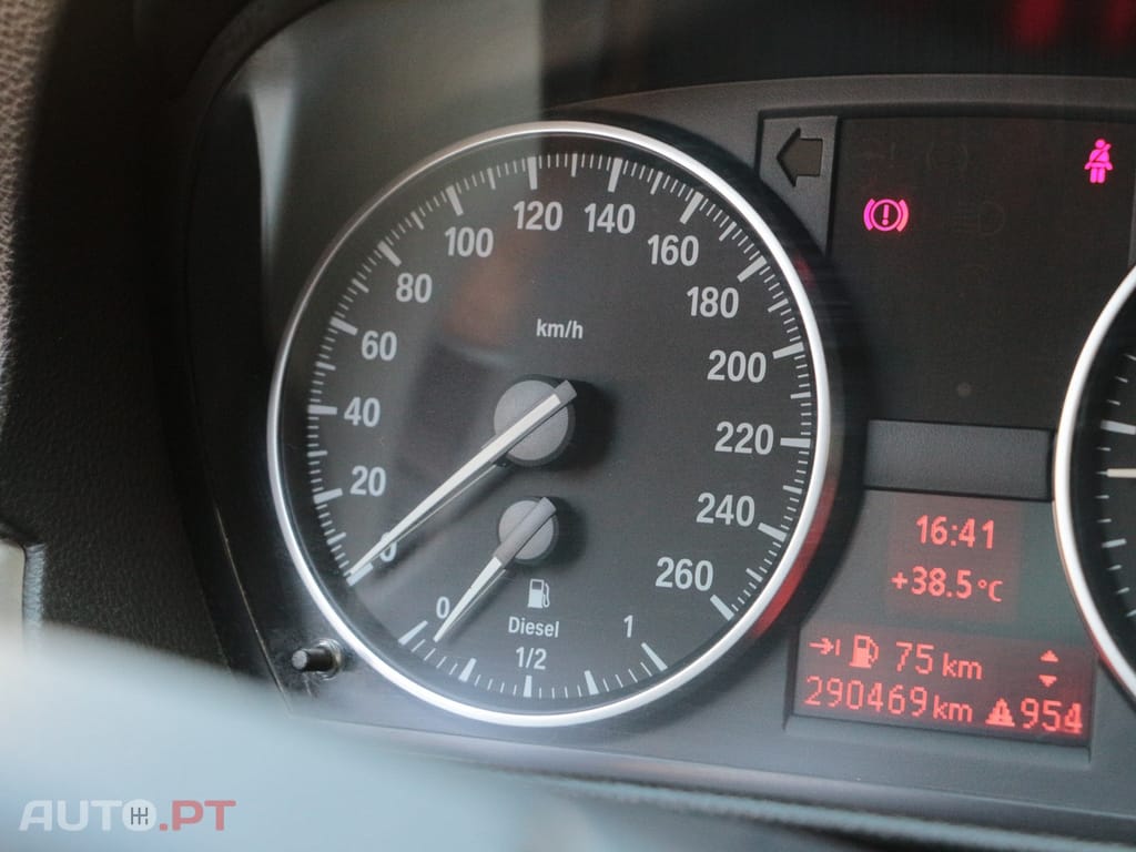 BMW 320 d Touring Navigation Sport