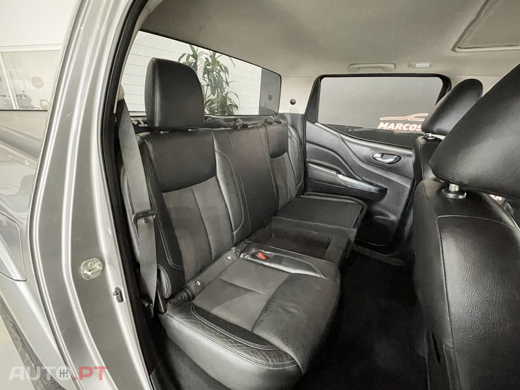 Nissan Navara 2.3 dCi CD 4WD Tekna Auto