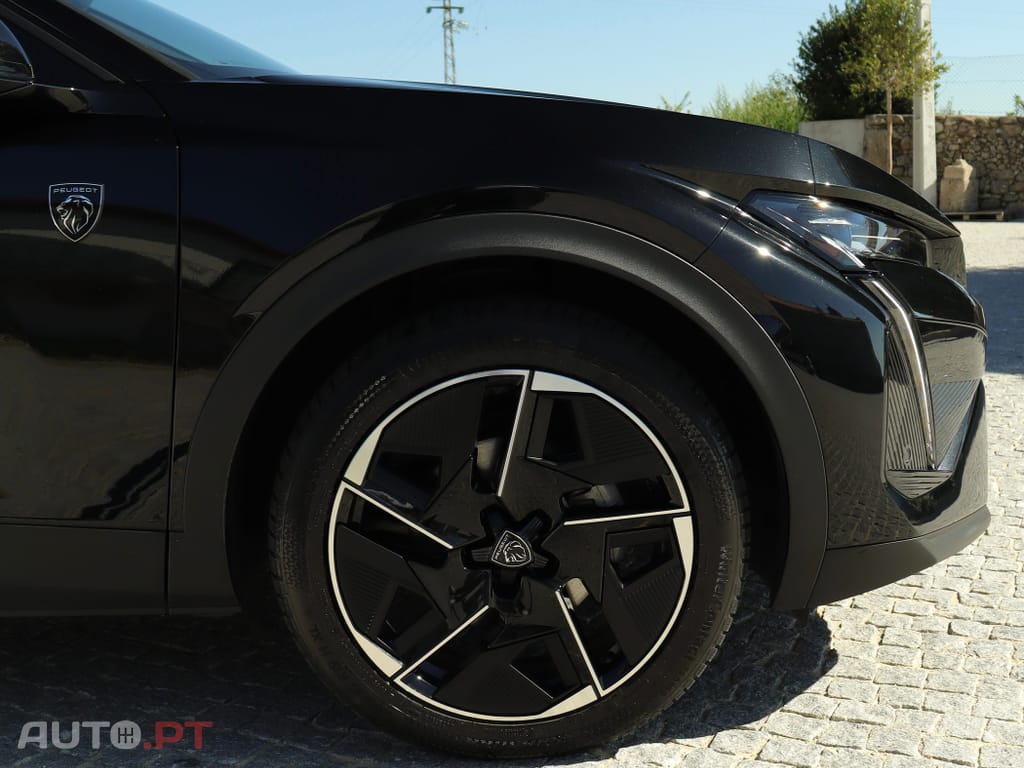 Peugeot 408 1.2 PureTech GT EAT8