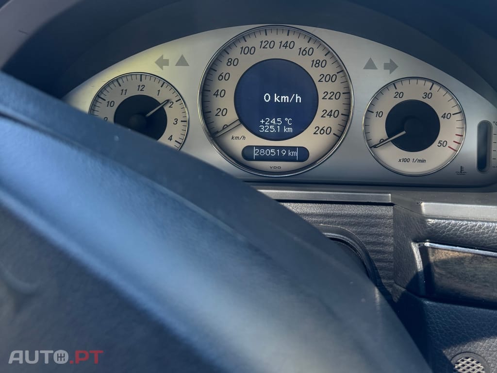 Mercedes-Benz 270 Mercedes-Benz E270 Cdi Avantgarde