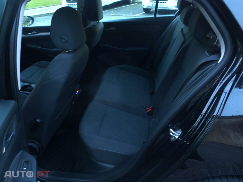 Volkswagen Golf 1.0 TSI Life
