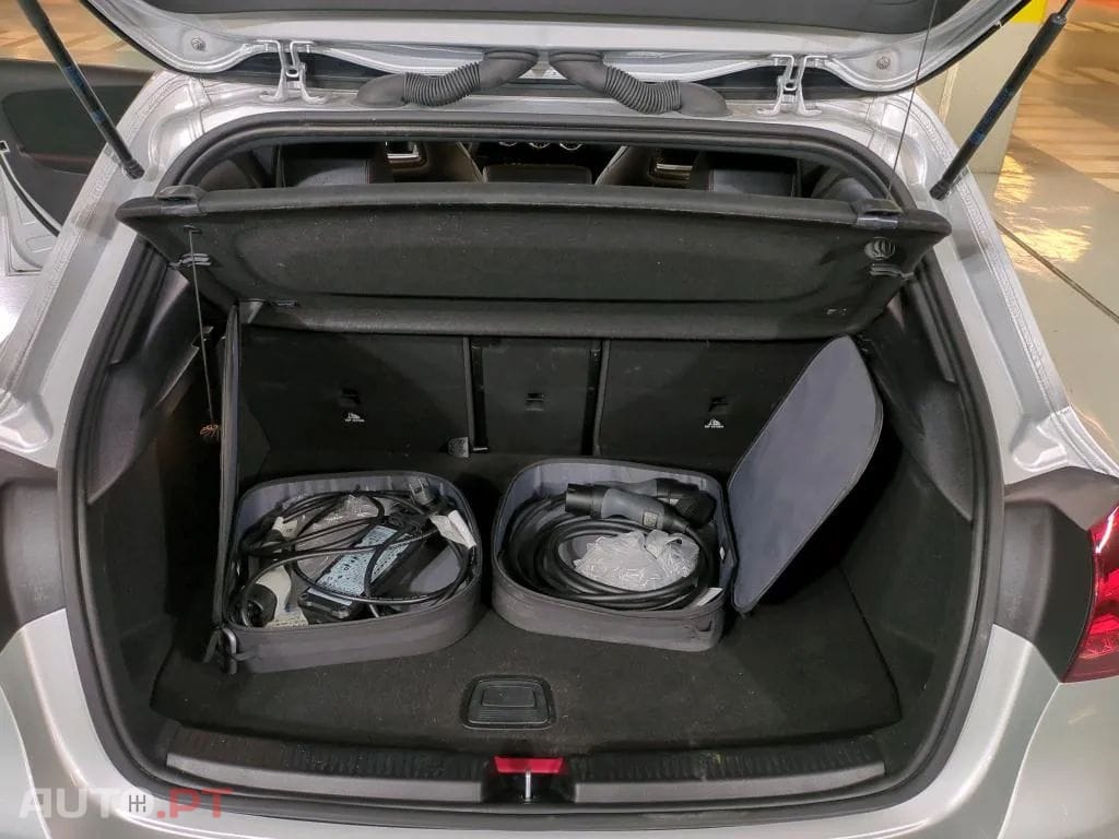 Mercedes-Benz A 250 e
