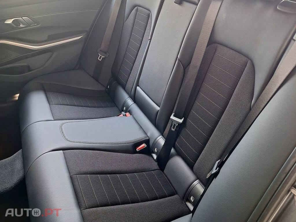 BMW 320 d Touring Line Sport Auto 8