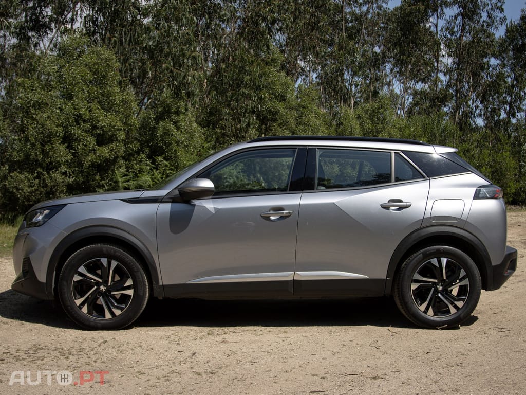 Peugeot 2008 1.2 PureTech Allure EAT6