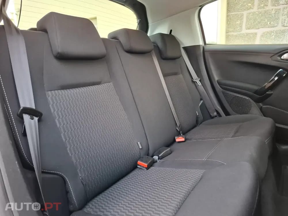 Peugeot 208 1.5 BlueHDi Active