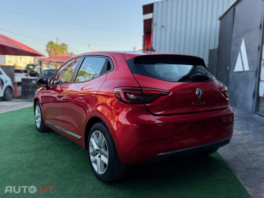 Renault Clio TCe 100 BUSINESS EDITION