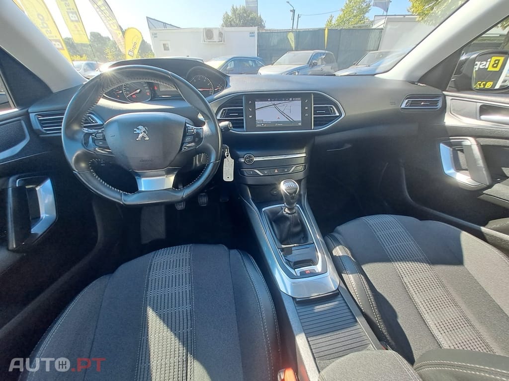 Peugeot 308 SW 1.2 PureTech Allure Pack