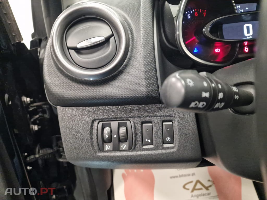 Renault Clio 0.9 TCE LIMITED GPS
