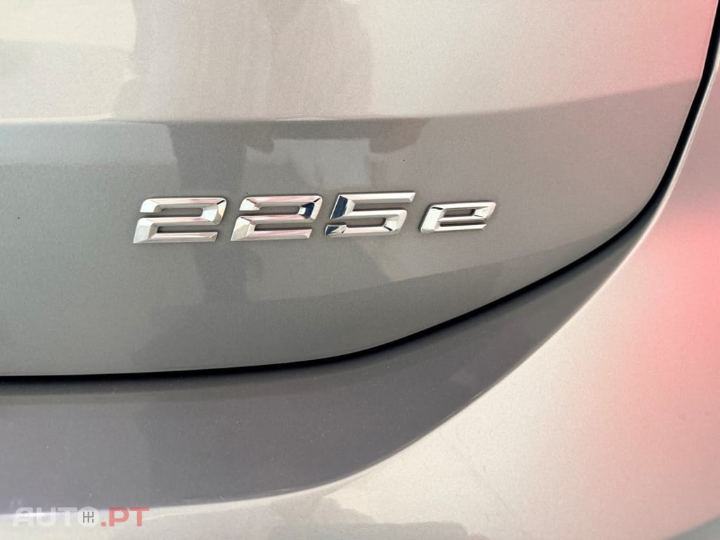 BMW 225 e xDrive Edição Optimized