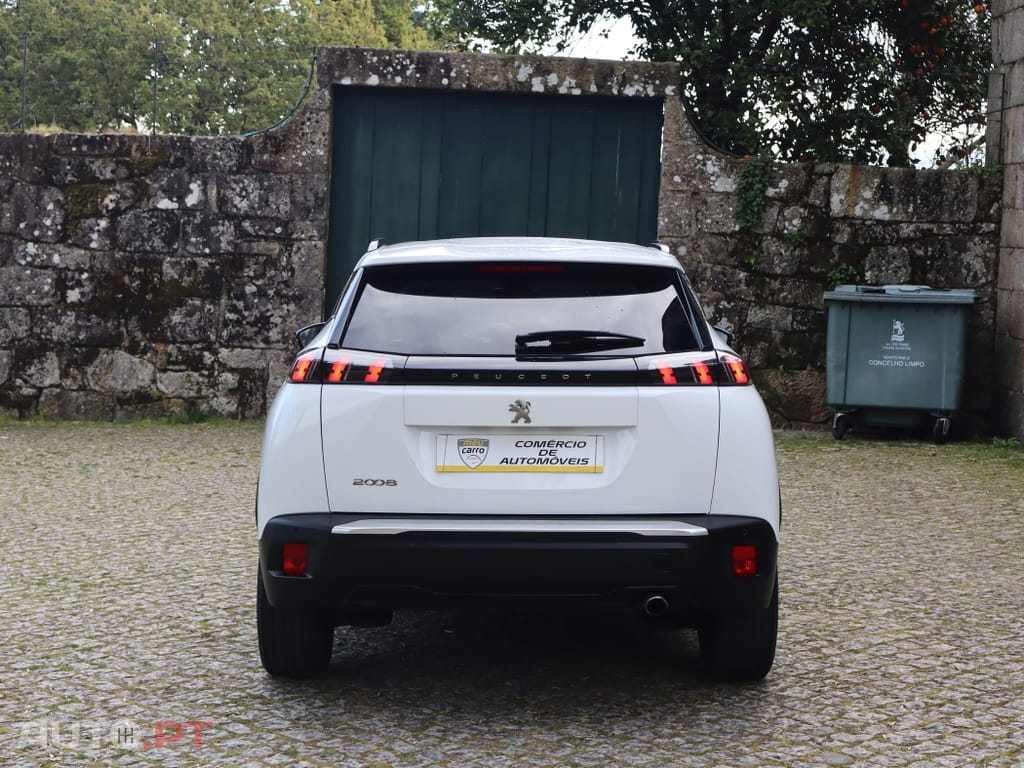 Peugeot 2008 1.5 BlueHDi Allure Pack EAT8