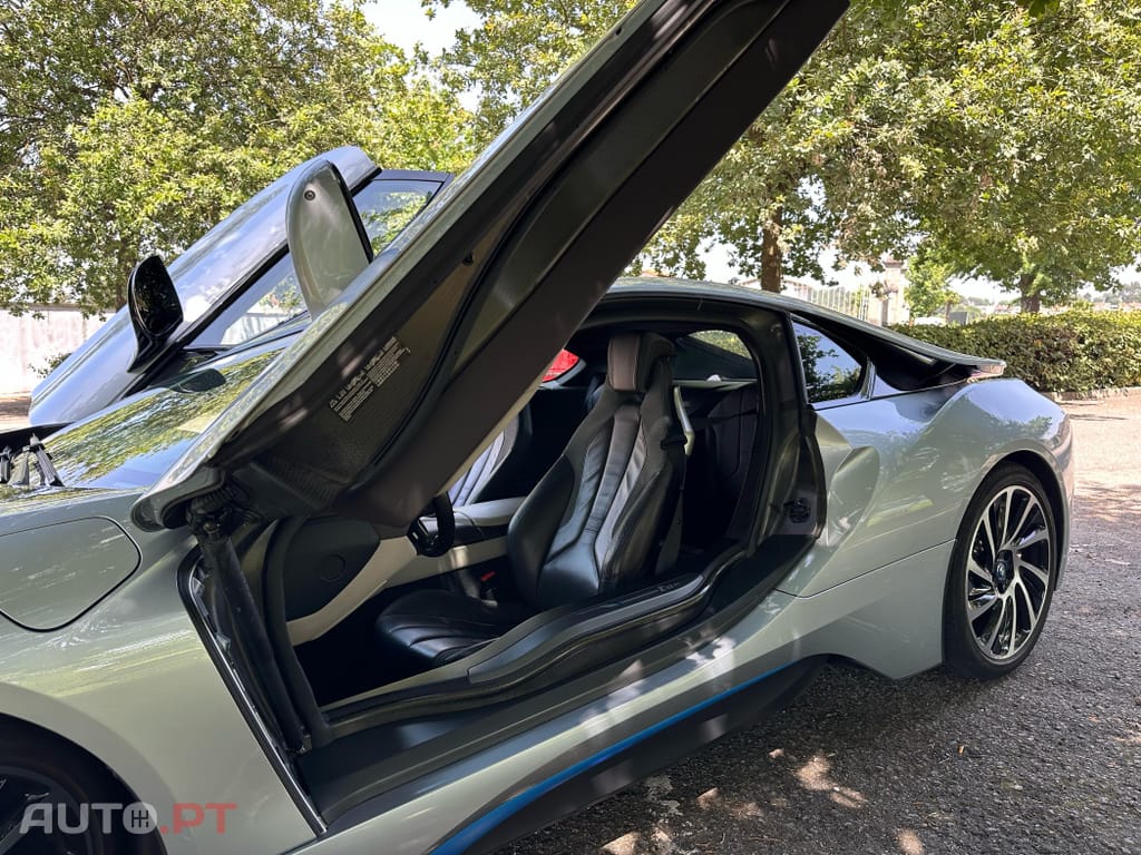 BMW i8 Standard 362cv