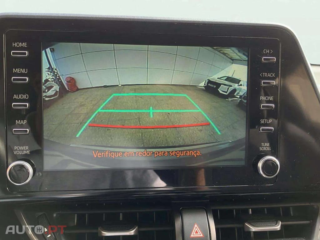 Toyota C-HR 2.0 Hybrid Square Collection