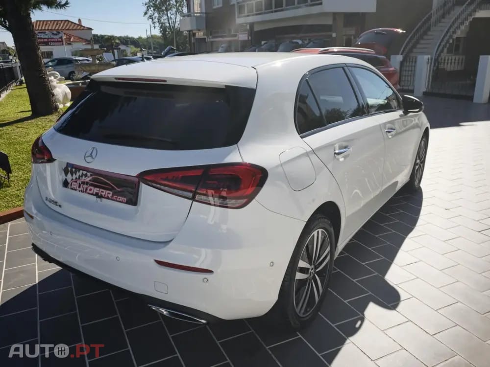 Mercedes-Benz A 250 e 8G-DCT Progressive Advanced