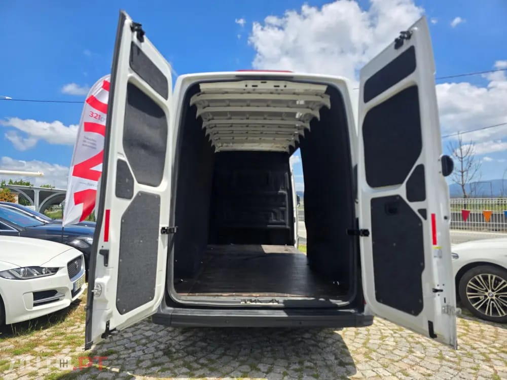 Volkswagen Crafter 35 2.0 TDI CD L3 Aut.