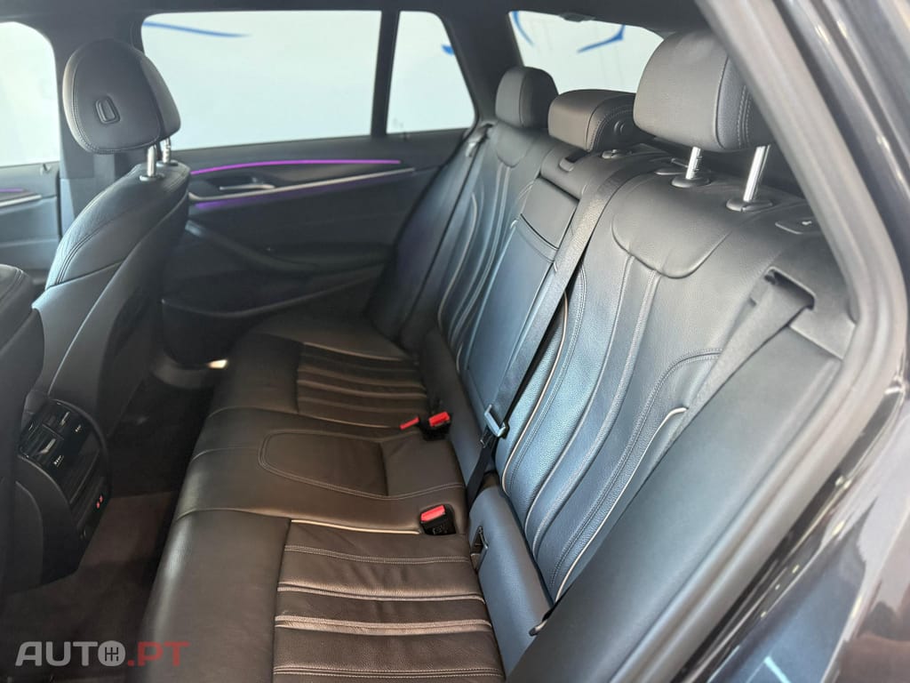 BMW 520 d Pack Desportivo M Auto