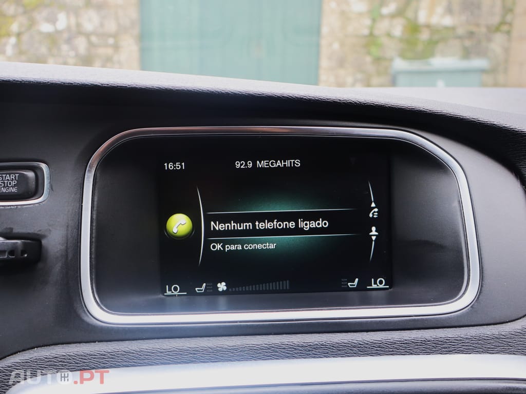 Volvo V40 2.0 D2 R-Design