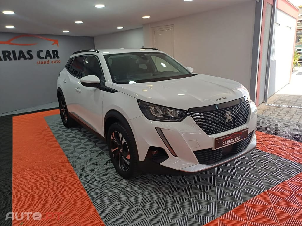 Peugeot 2008 1.2 PureTech Allure EAT8