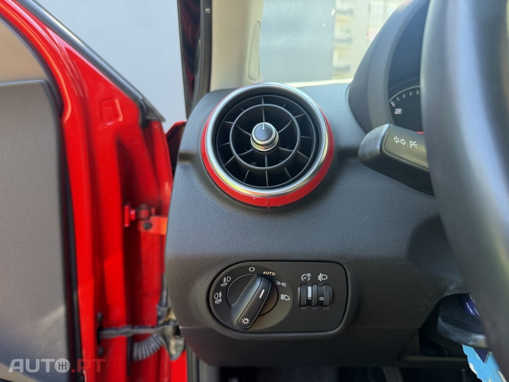 Audi A1 1.6 TDI S-line — fotografia 22