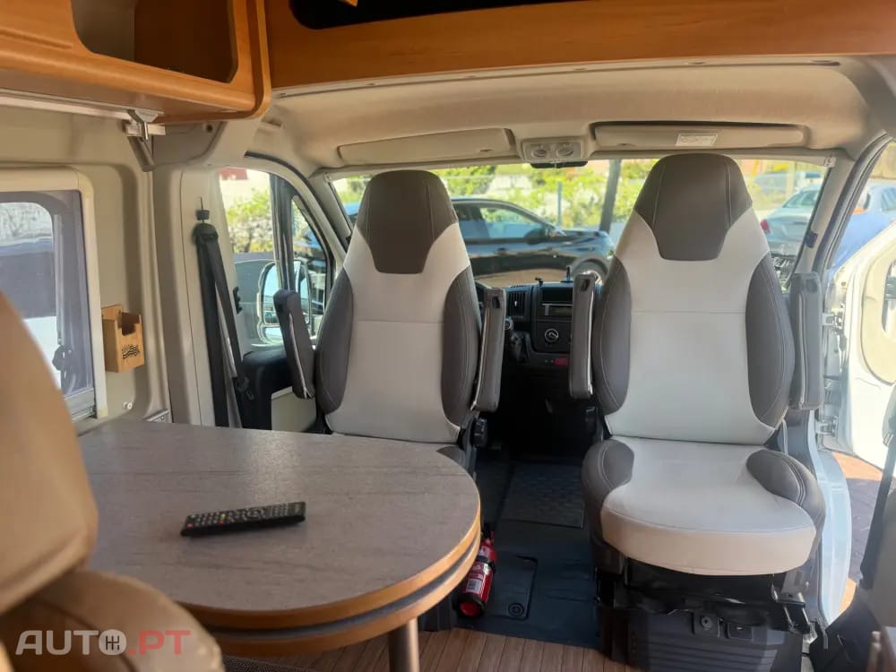 Citroen Jumper 2.2 BlueHDi 35 L4 CD Control