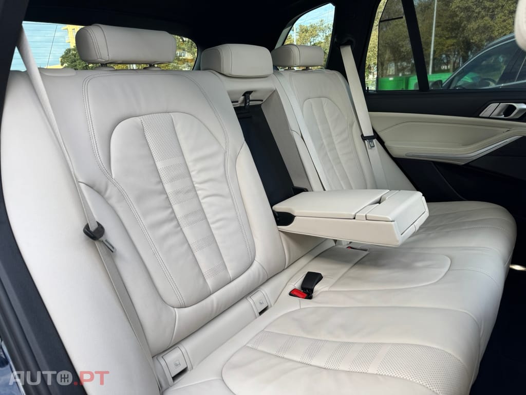 BMW X5 45 e xDrive Pack M