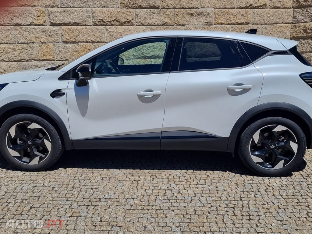 Renault Captur 1.0 TCe Techno Bi-Fuel
