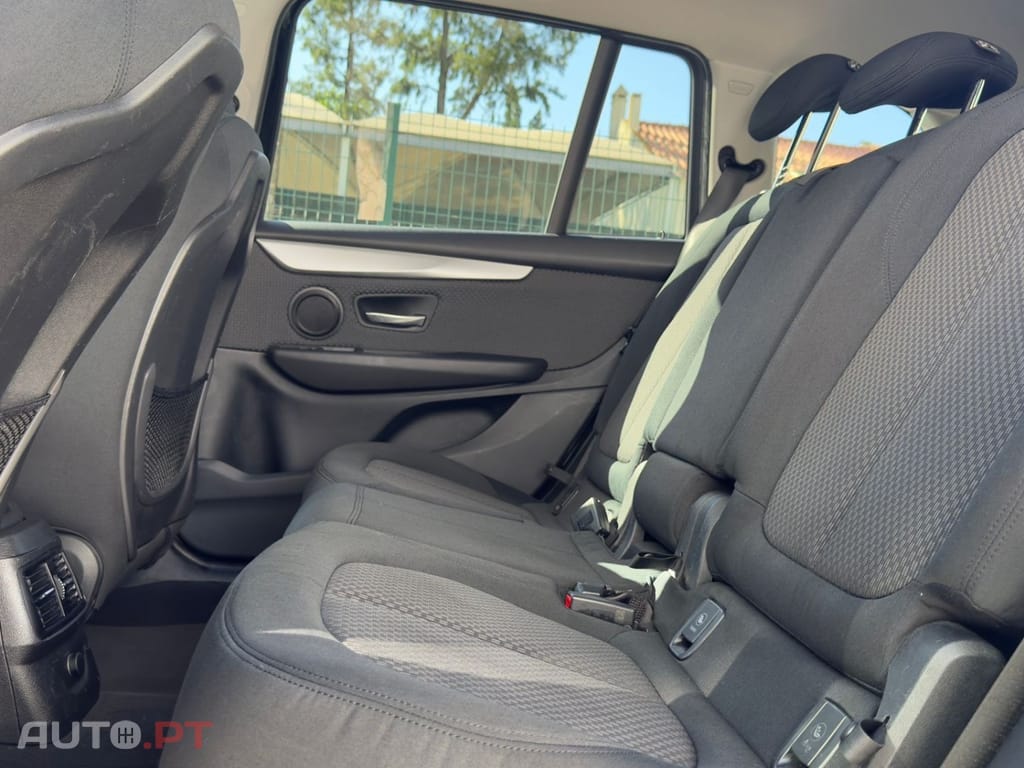 BMW 216 d Advantage Auto