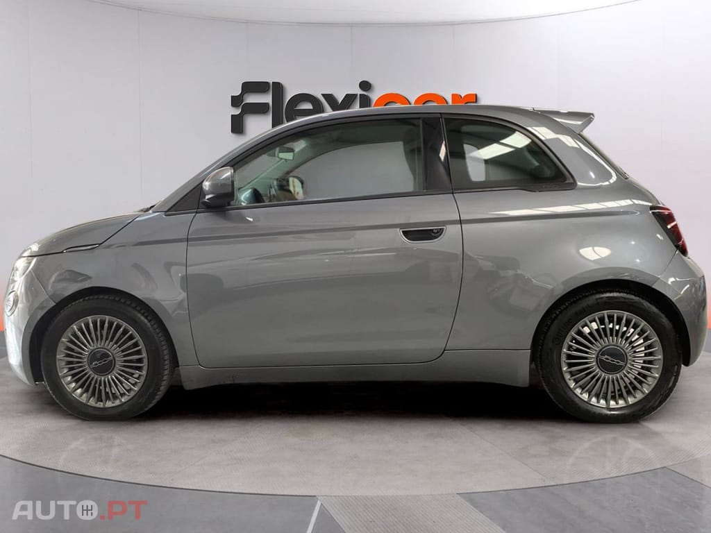 Fiat 500e 42 KWh Icon — fotografia 5