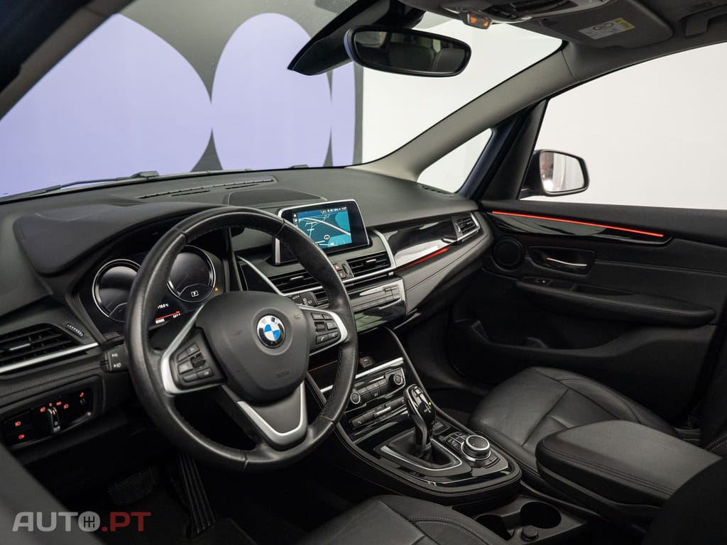 BMW 218 i 7L Line Luxury Auto