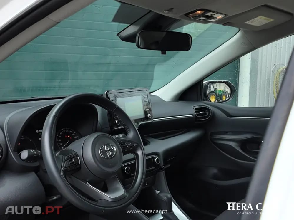 Toyota Yaris Dynamic Business