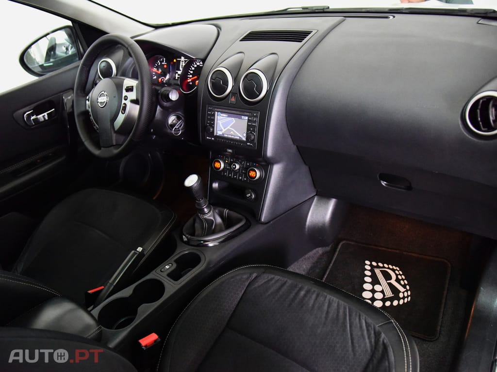 Nissan Qashqai +2 1.6 dCi Tekna Premium 18 360 S&S